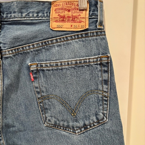 Levi's Relaxed Fit 550 Mens Medium Wash Denim Jeans Size 38 x 32 - Picture 9 of 11